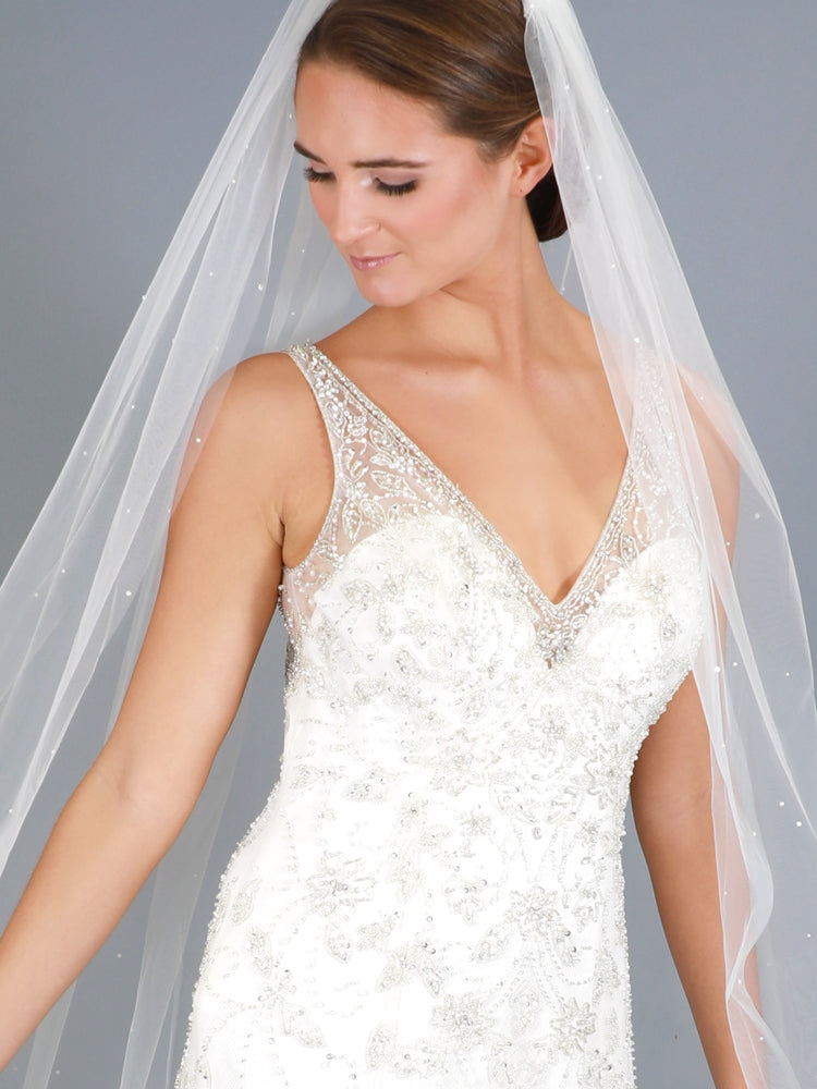 Scattered pearl veil, chapel length 90 inch