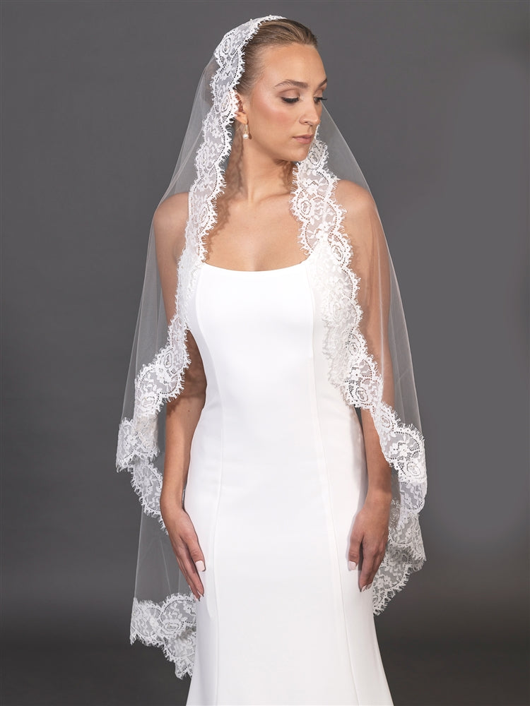 Eyelash lace mantilla veil, ballet length