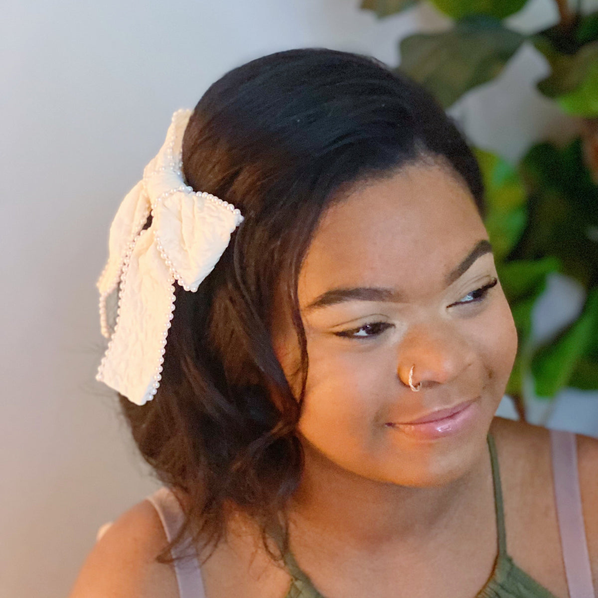 Pearl Bow Hair Barrette