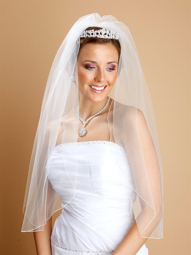 Classic pencil edge veil, fingertip 36 inch