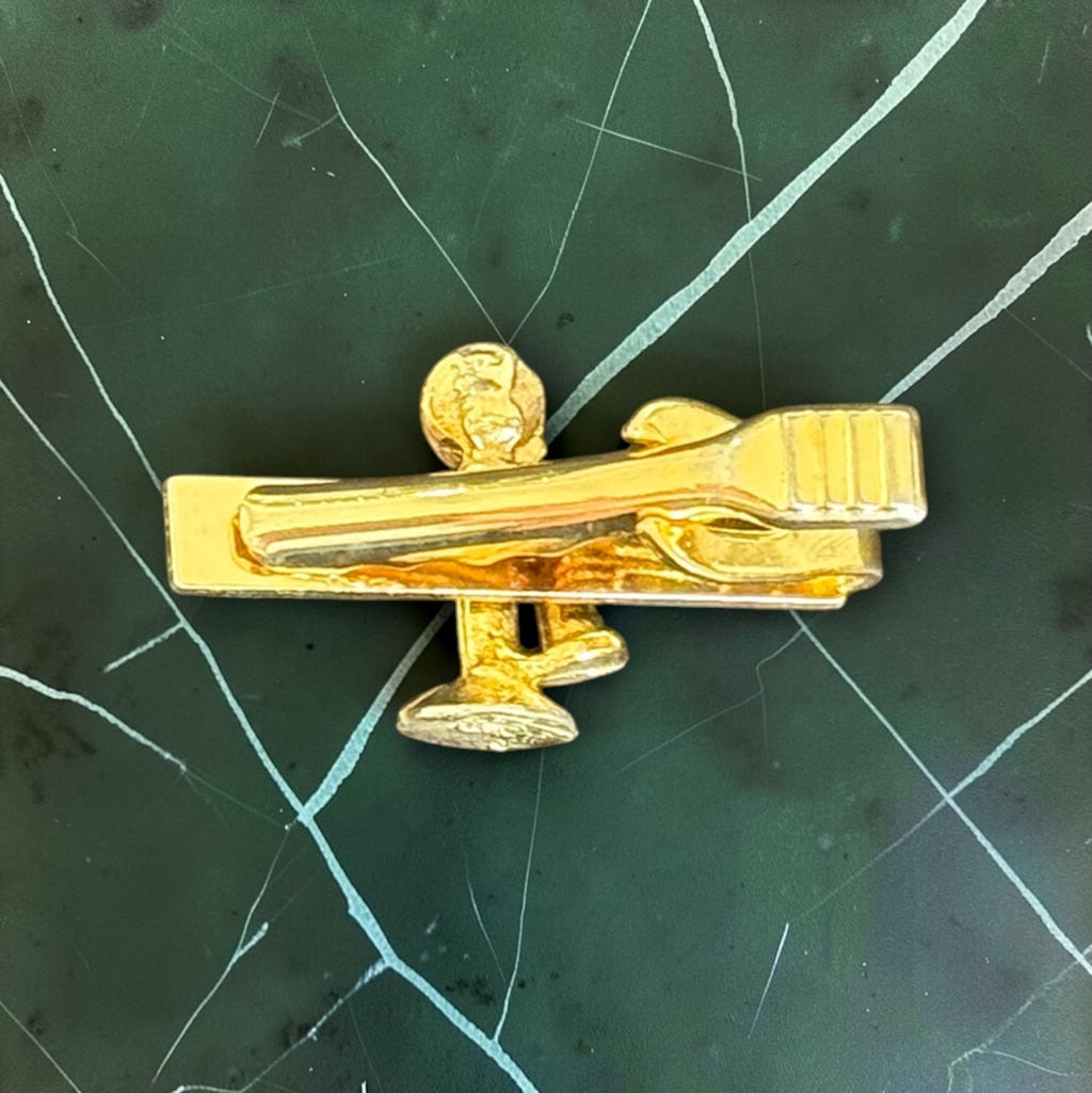 Vintage candlestick telephone tie clip, detail