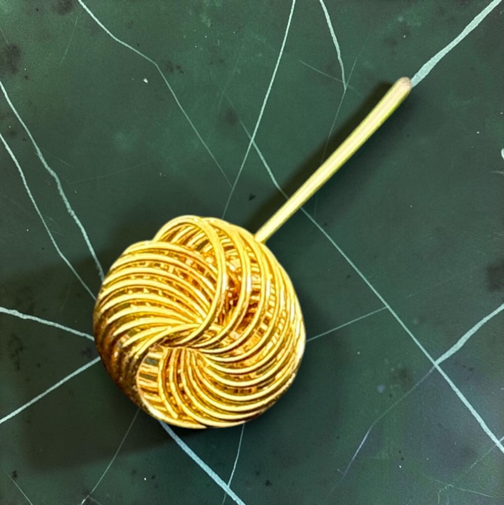 Vintage gold-tone love knot stick pin