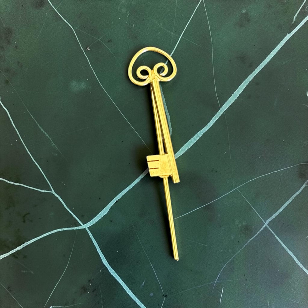 Vintage gold-tone skeleton key stick pin