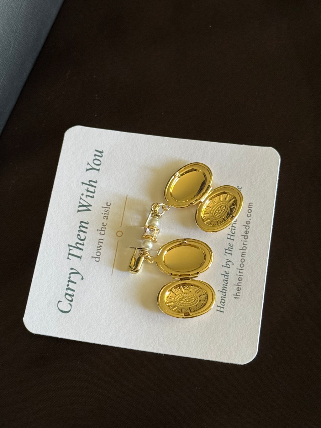 Double photo locket pin, open lockets